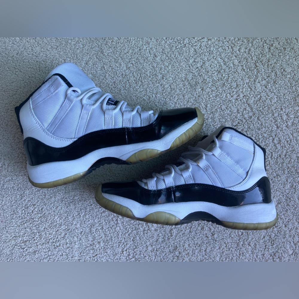 Jordan 11s